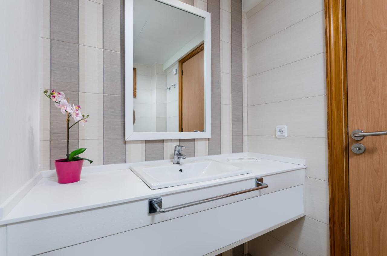 Apartamentos Venecia A Unos Pasos De La Playa Port de Alcudia  Eksteriør bilde